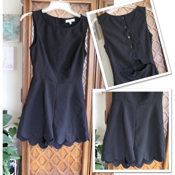 Monteau Scalloped Romper NWOT! - Black, Size S - Picture 2 of 16